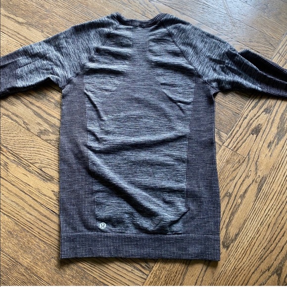 SOLD!! - Lululemon Swiftly Wool Pullover - Picture 5 of 7